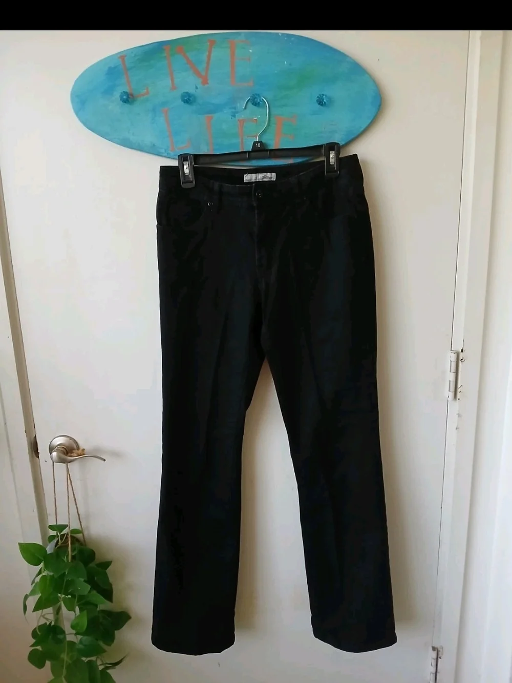 Chicos Black Women's Jeans with Studded Back Pockets - Sz 6 Regular Inseam 31